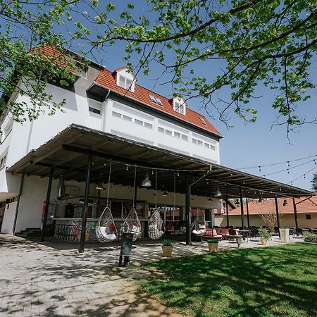 Aqua Hotel Gyula Dış mekan fotoğraf
