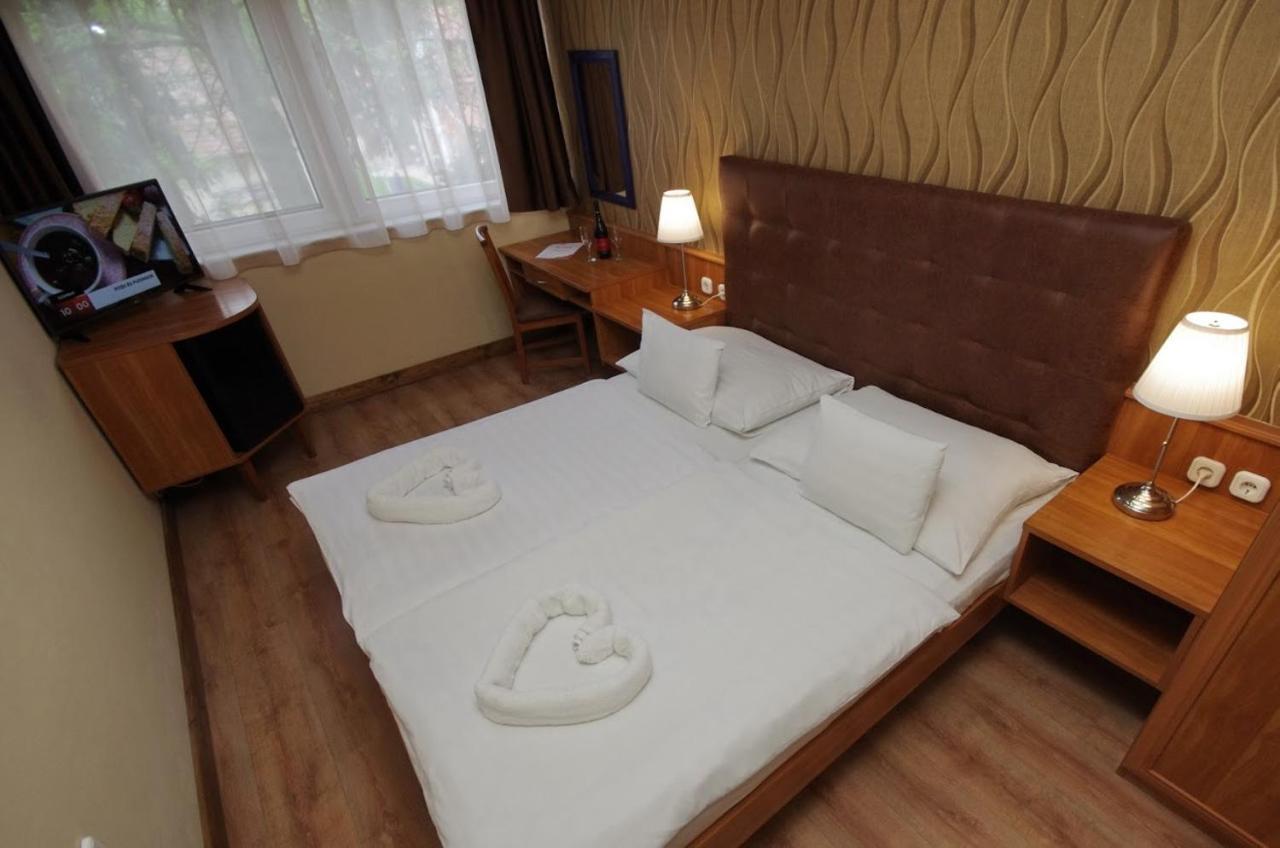 Aqua Hotel Gyula Dış mekan fotoğraf