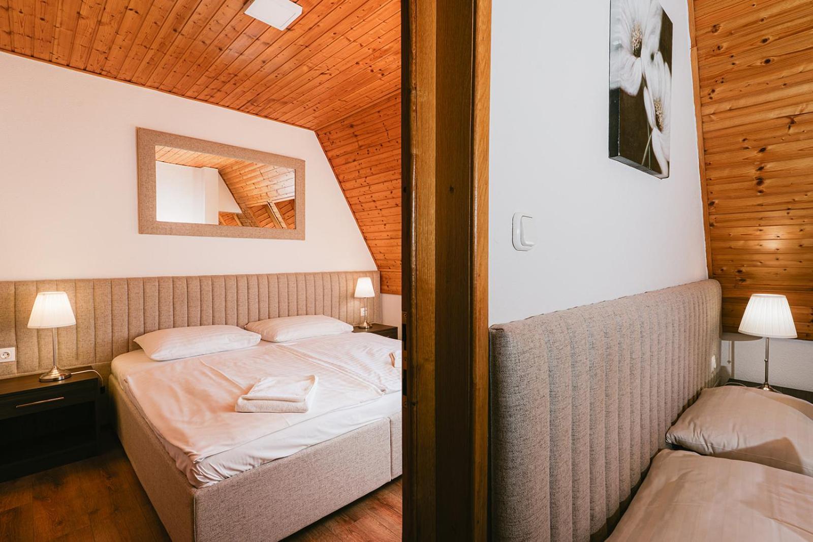 Aqua Hotel Gyula Dış mekan fotoğraf