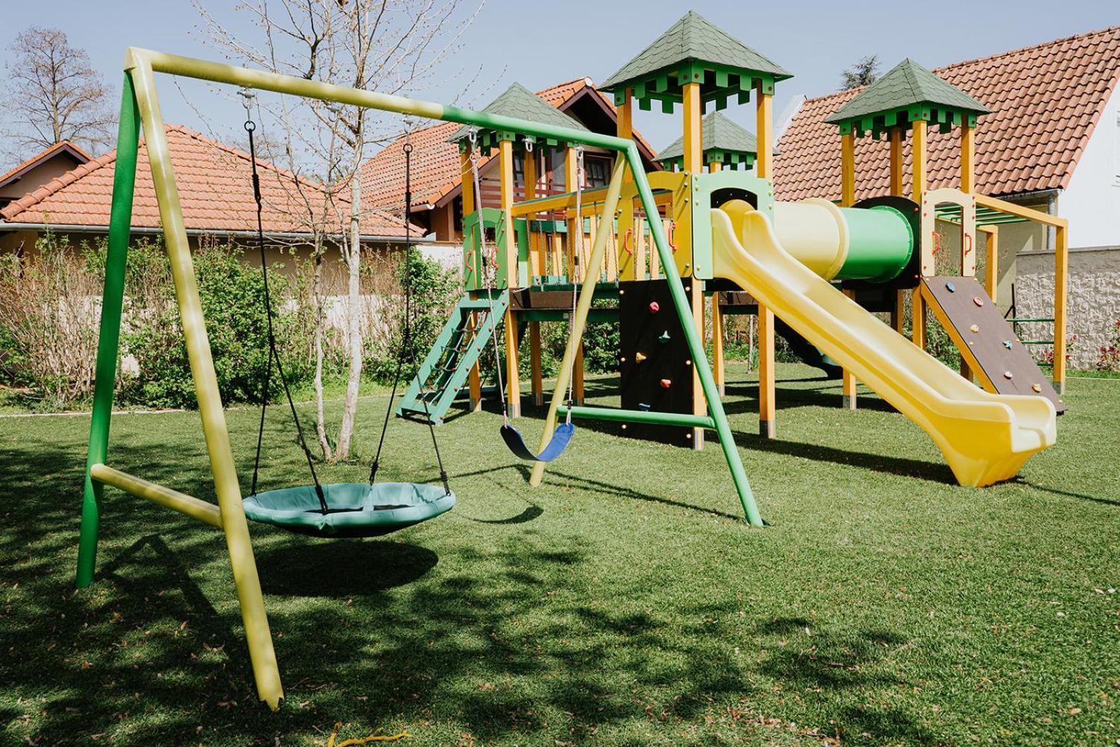 Aqua Hotel Gyula Dış mekan fotoğraf