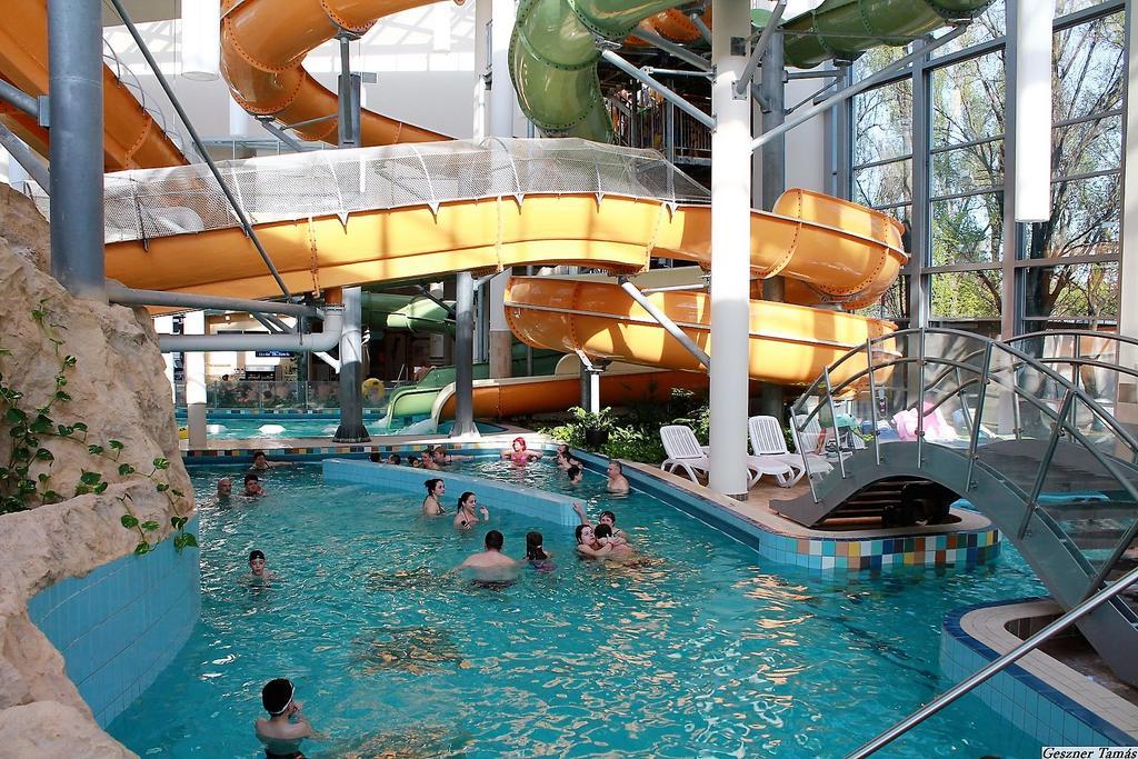 Aqua Hotel Gyula Dış mekan fotoğraf